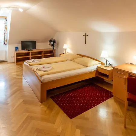 Affittacamere Gaestehaus Im Priesterseminar