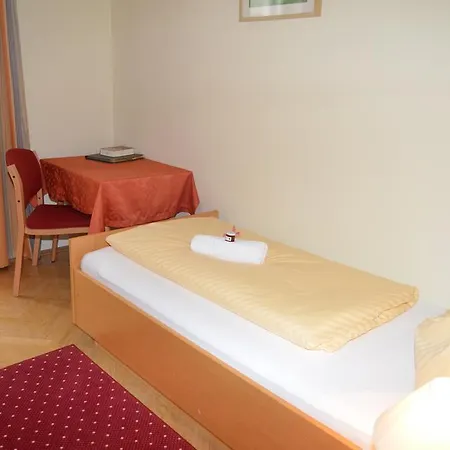 Affittacamere Gaestehaus Im Priesterseminar 3*