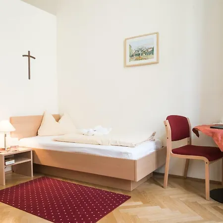 Affittacamere Gaestehaus Im Priesterseminar 3*