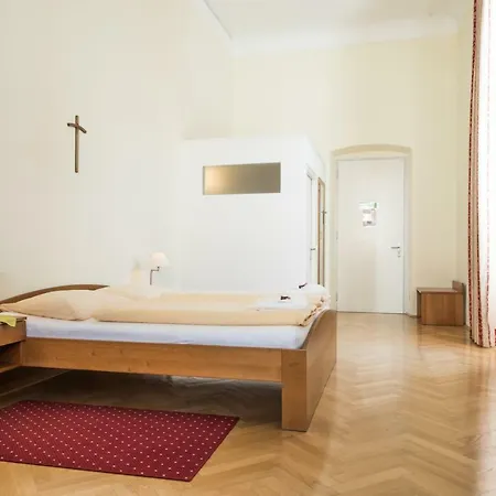 Gaestehaus Im Priesterseminar Pensjonat Salzburg